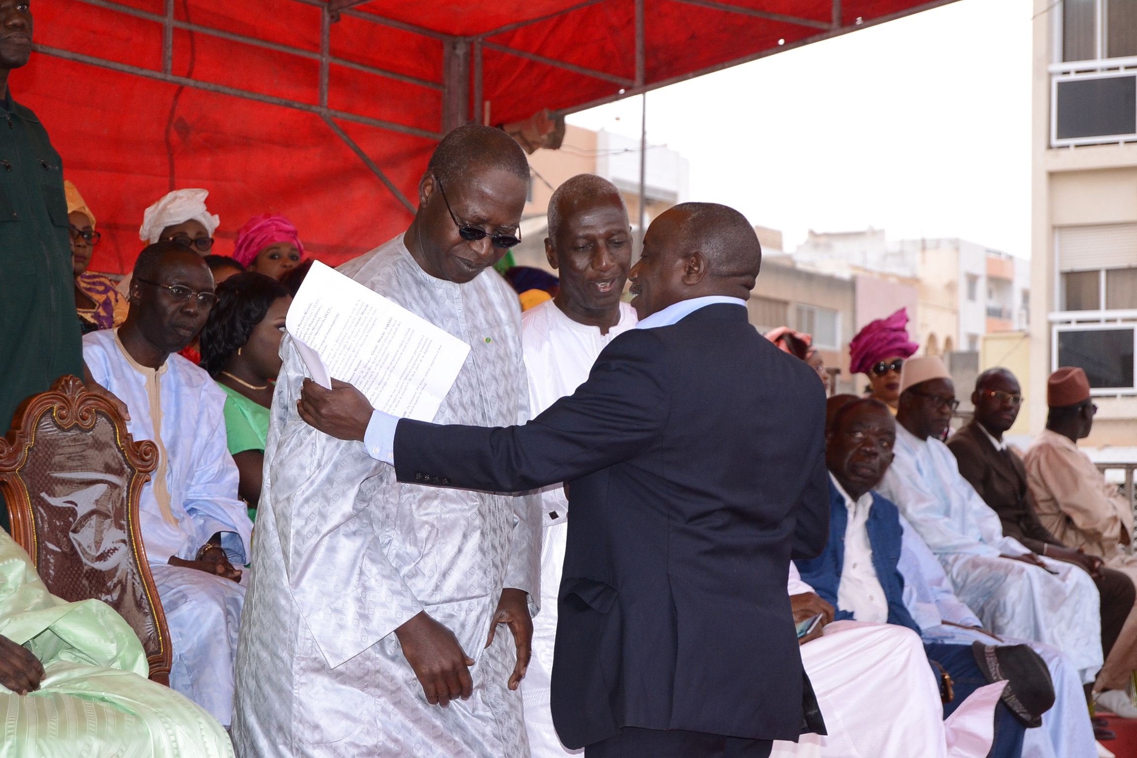 Le ministre Cheikh Mbacké Sakho draine du monde à l' inauguration de la Maison de l'Emergence.