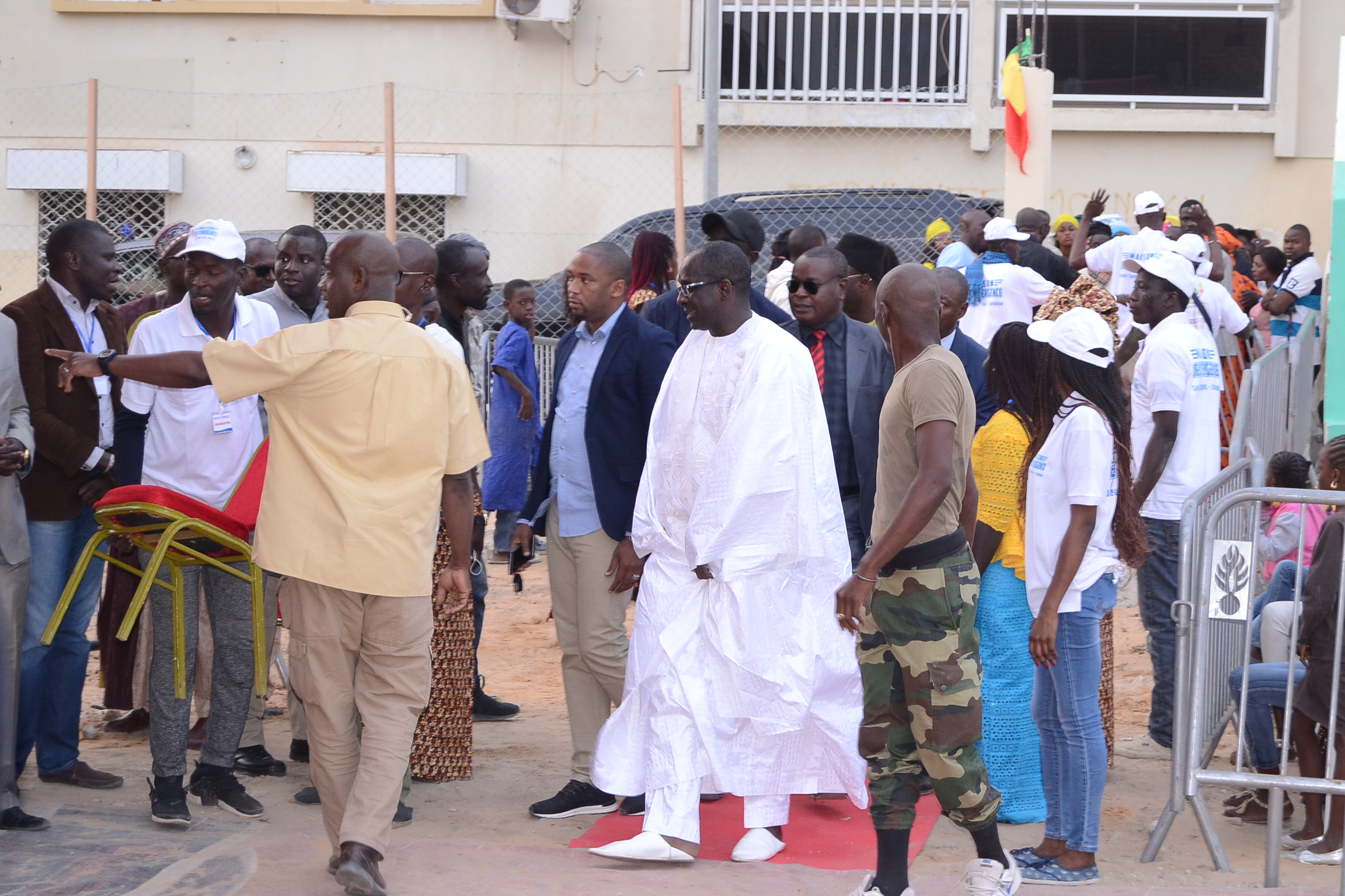 Le ministre Cheikh Mbacké Sakho draine du monde à l' inauguration de la Maison de l'Emergence.