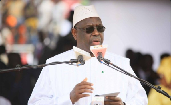 Le Président Macky Sall:’’Sénégalais et Gambiens doivent travailler la main dans la main"
