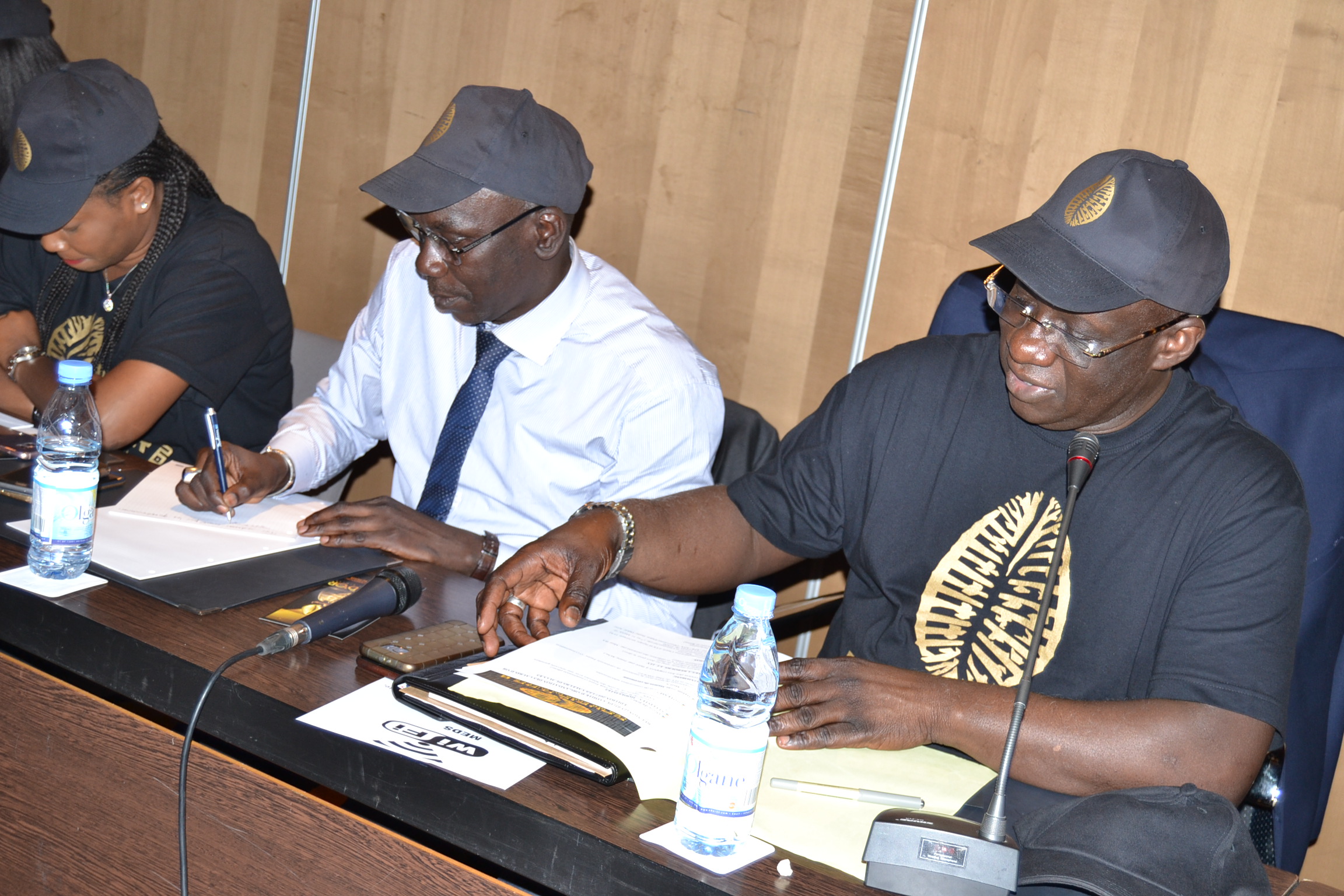 CAURIS D'OR:Réunion technique, le PDT Mbagnick Diop et son staff pour les réglages sur la communication de la 13 éditions