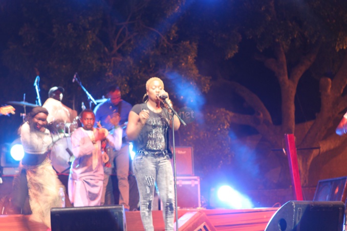 Titi casse la baraque à Thiès le temps d'un concert à la place de France