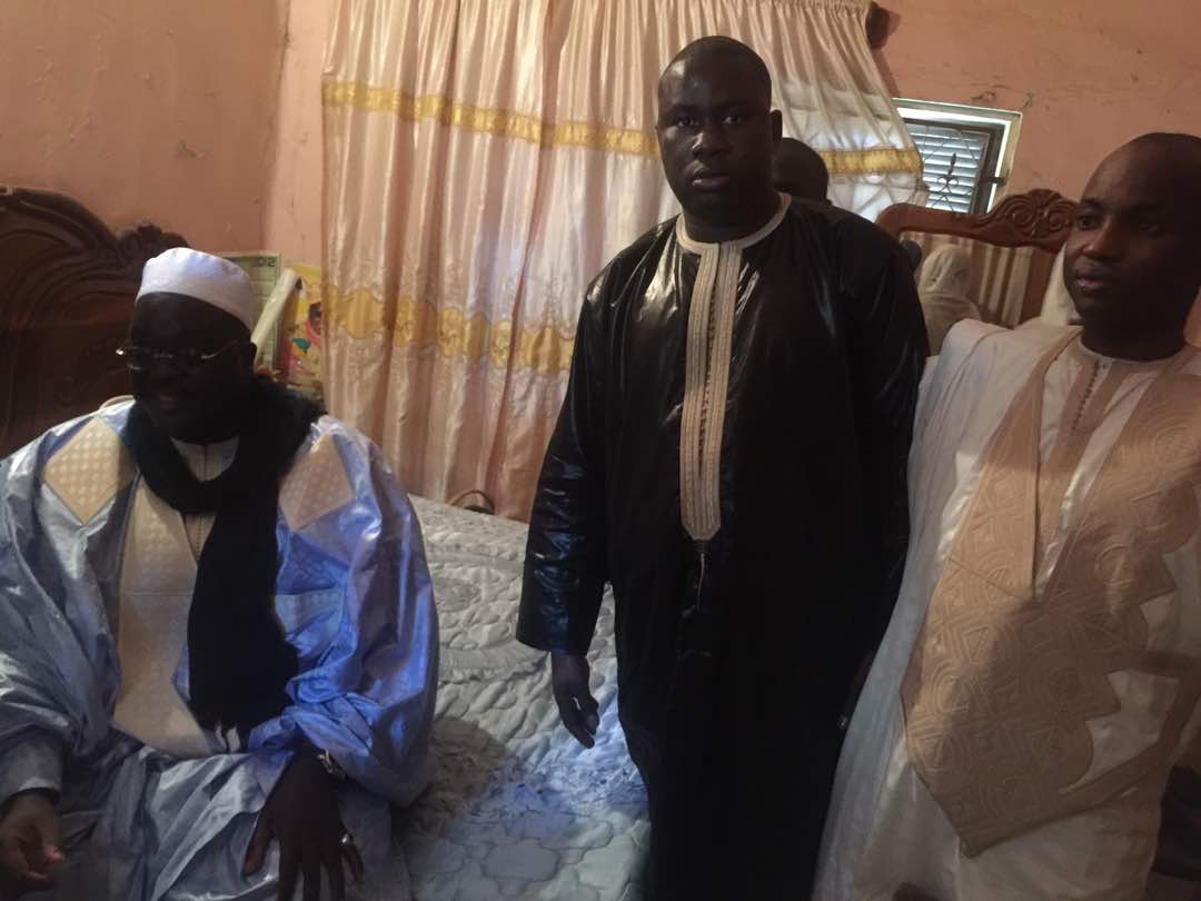 Serigne Abdou Lahat Gaindé Fatma, chargé de la com du grand Magal de Touba en compagnie de Serigne Abdourahmane de feu Serigne Kosso à Mbao.