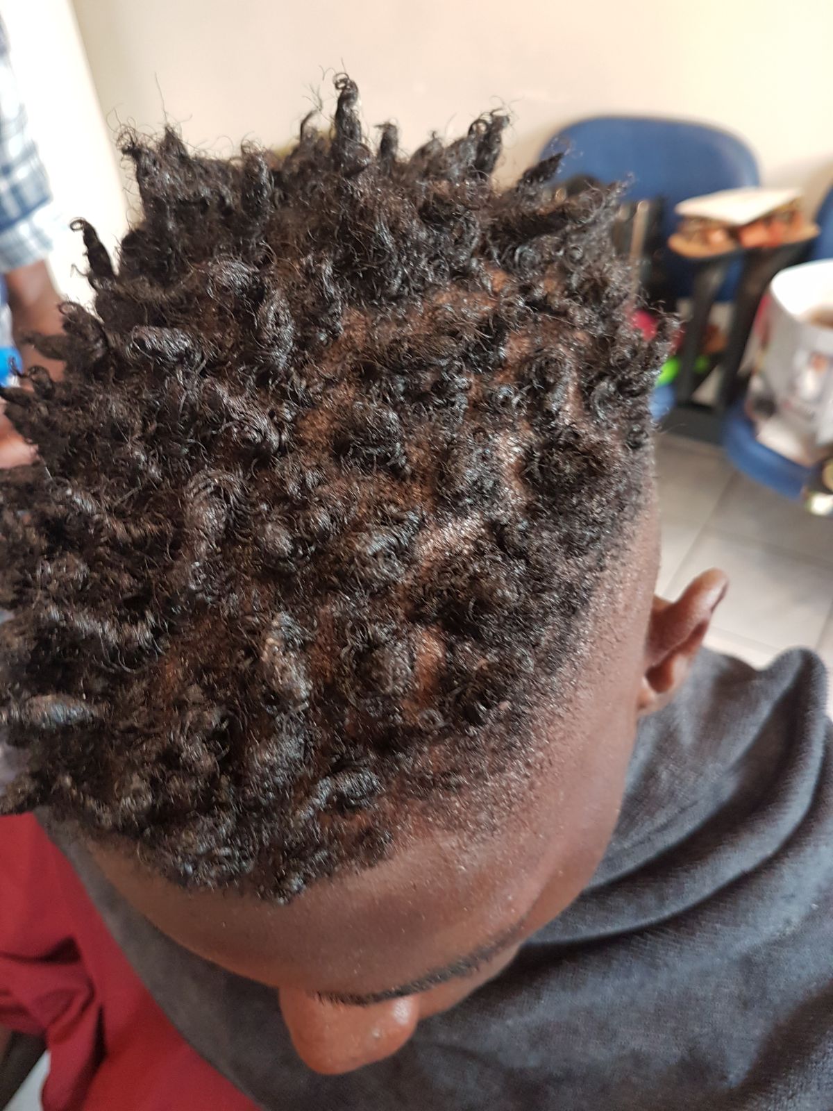 44 RUE DE PARIS PALAISEAU: LA SEULE DESTINATION POUR VOUS FAIRE BELLE CHEZ FAMA TRESSE SALON DE TISSAGE AFFRO ANTILLAIS