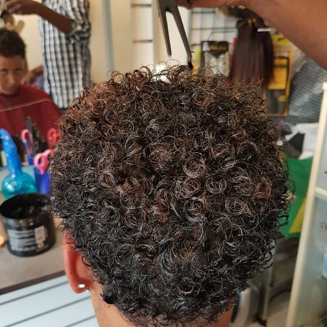 44 RUE DE PARIS PALAISEAU: LA SEULE DESTINATION POUR VOUS FAIRE BELLE CHEZ FAMA TRESSE SALON DE TISSAGE AFFRO ANTILLAIS