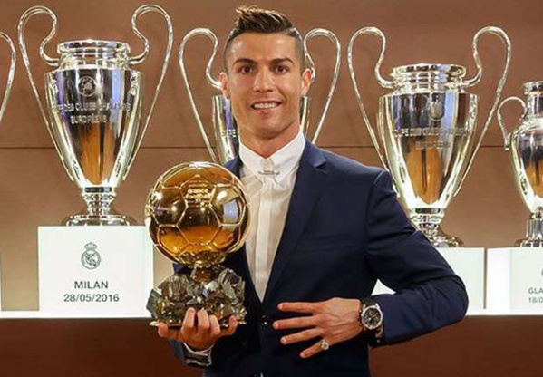 Cristiano Ronaldo, "Ballon d'or" et multinationale