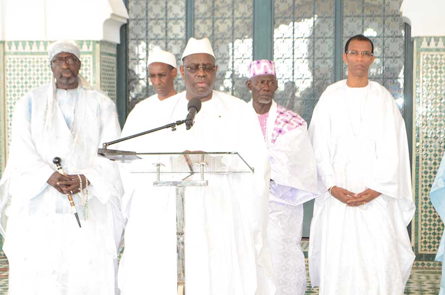 En images la prière de la Korité 2017 ce lundi 26 à la grande mosquée de Dakar.