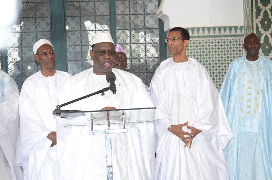 En images la prière de la Korité 2017 ce lundi 26 à la grande mosquée de Dakar.