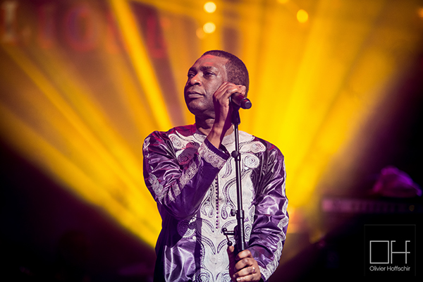 Vidéo: Youssou Ndour à Pape Cheikh: « Pourquoi depuis votre mariage Kya n’est pas venue à la télé »…Regardez la réponse de Pape Cheikh