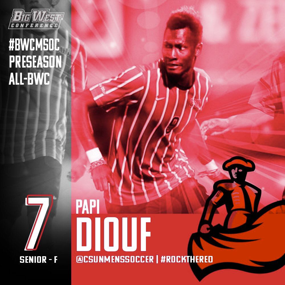 Papi Diouf,  jeune milieu excentré sénégalais dans le championnat universitaire des etats unis avec son club CALIFORNIA STATE.
