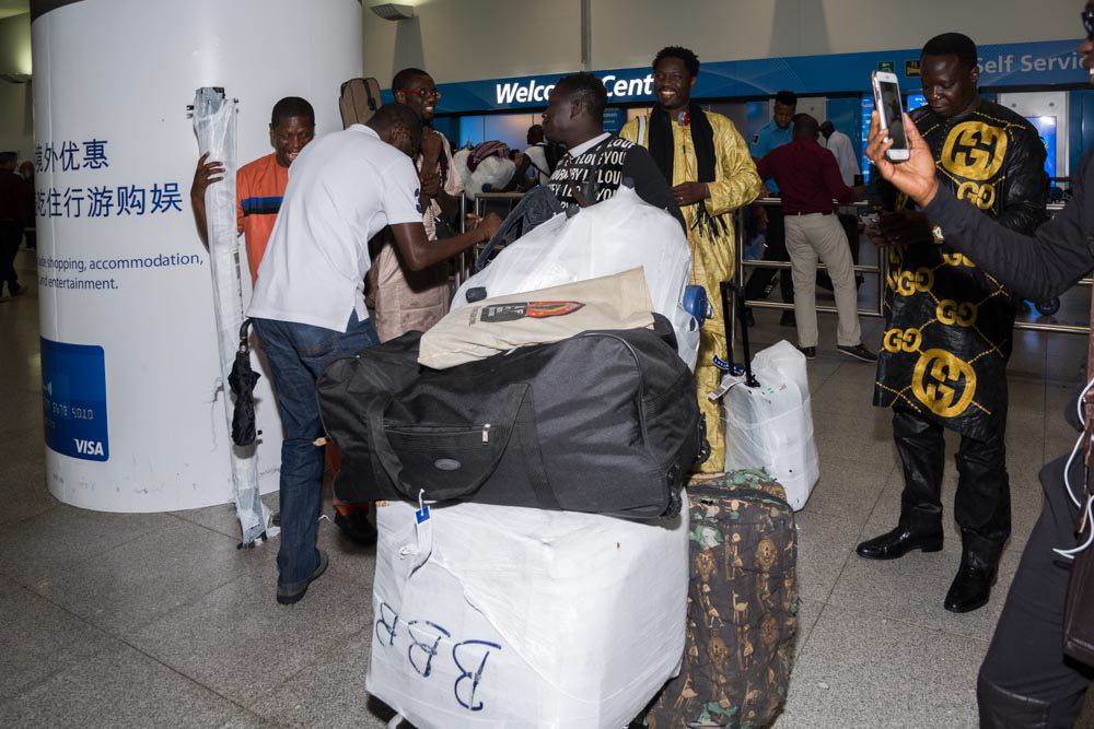 AMERICAN TOUR WITH NEW AFRICAN PRODUCTION: Arrivé du groupe Bidew Bou Bess à JFK aéroport.
