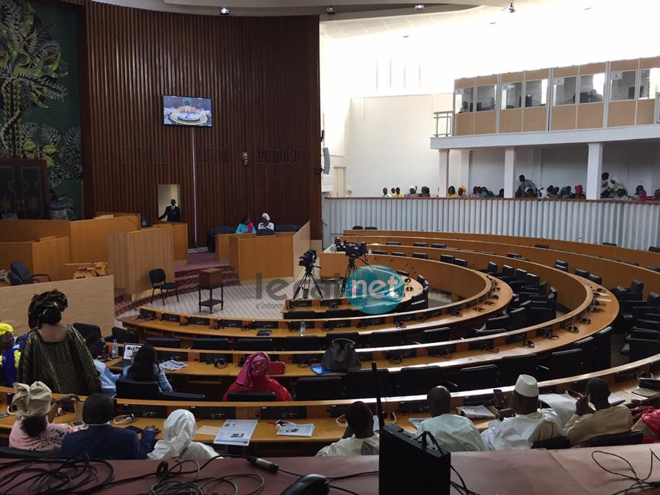 En images le climat qui règne dans l’hémicycle – Regardez !