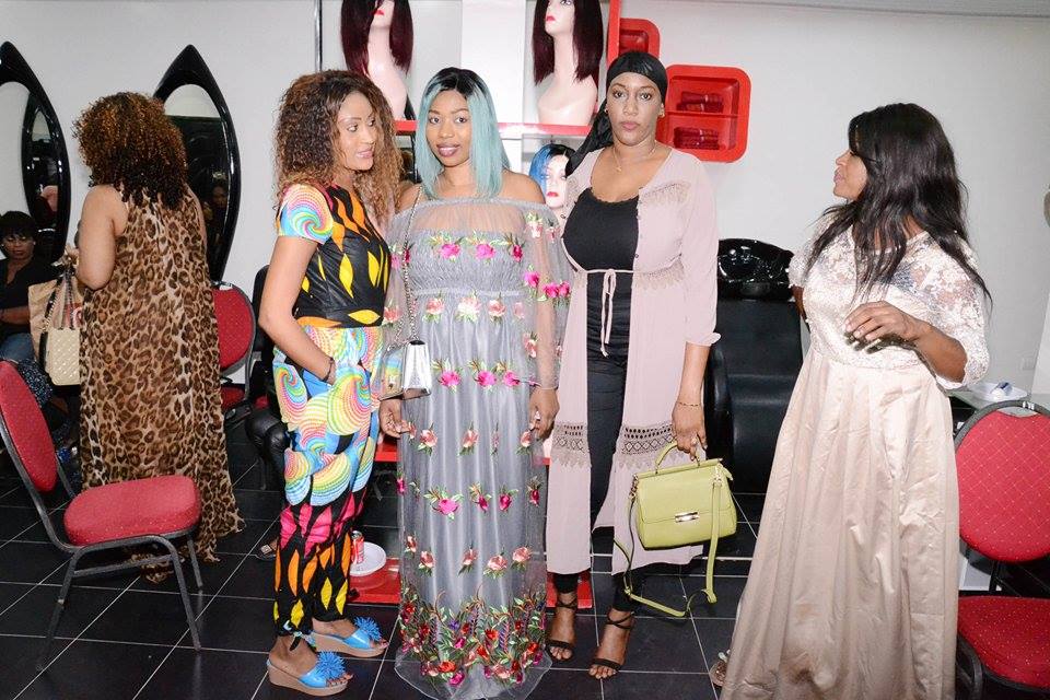 Admirez les belles dames avec Taco Afro Coiffure qui atterrit à Ouest Foire de Dakar