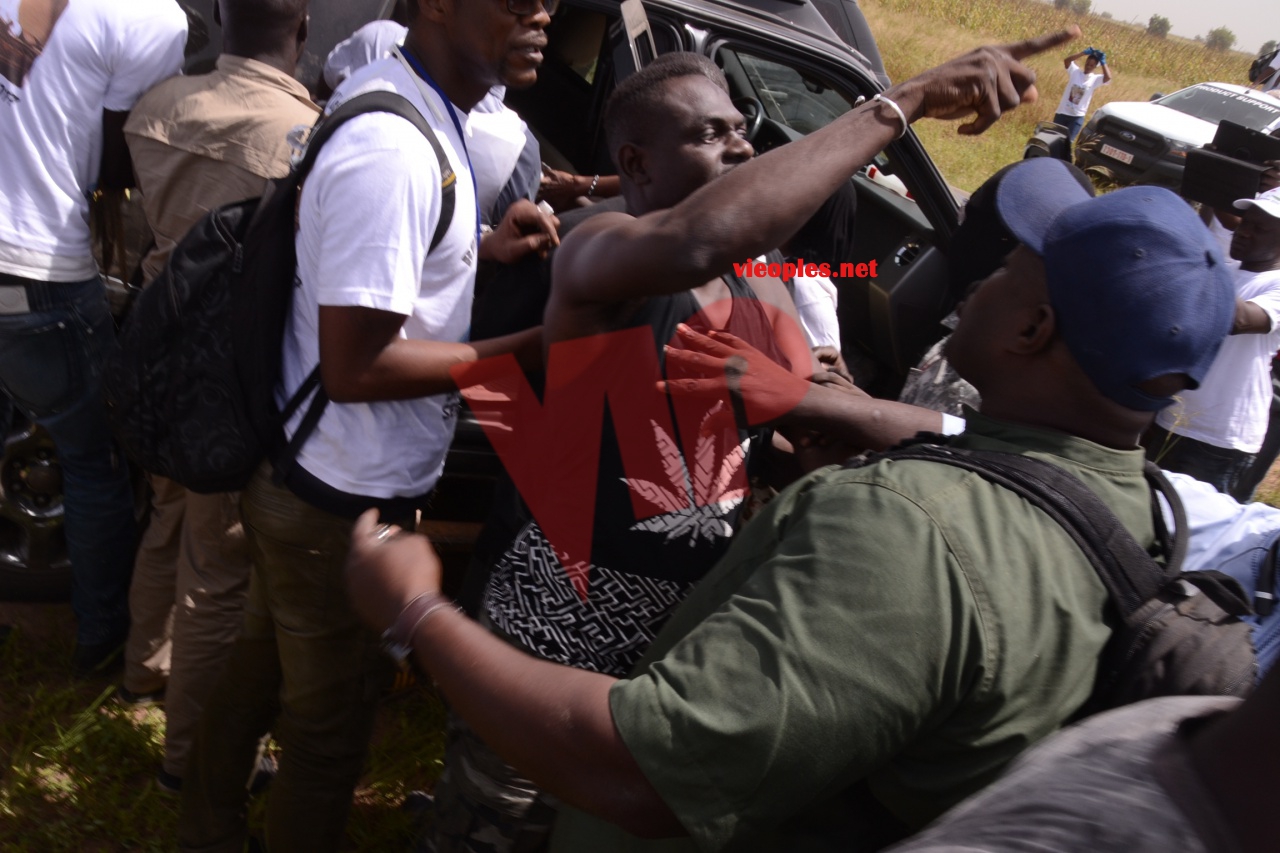 Accrochage entre Ousseynou Fall le garde du corps de Pape Diouf et Assane Diouf à Khelcom