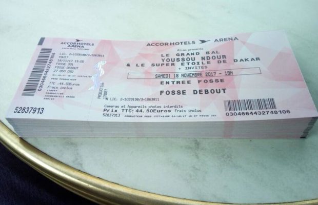 Bercy 2017 : Youssou Ndour dévoila les billets du Grand bal de Bercy