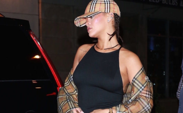 Rihanna de sortie dans les rues de New York (Photos)