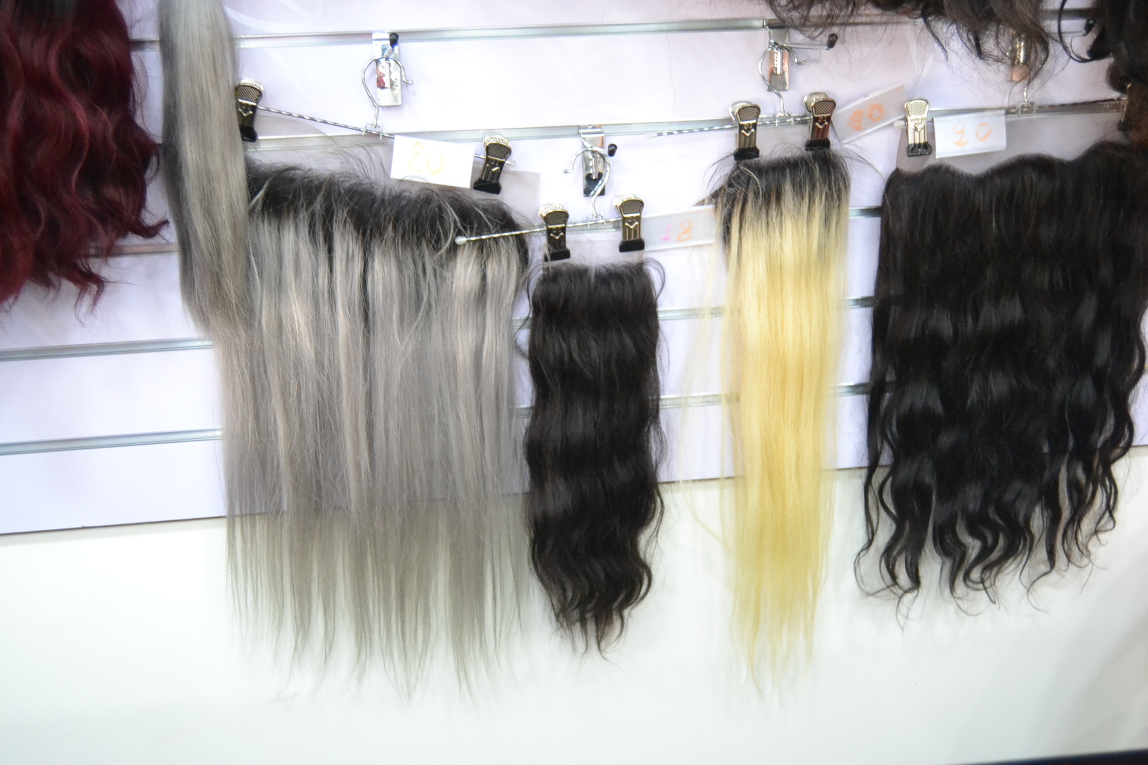 SPÉCIALE PROMO MAGAL TOUBA: TACO AFFRO DAKAR CASSE LES PRIX SUR LES CHEVEUX NATURELS.