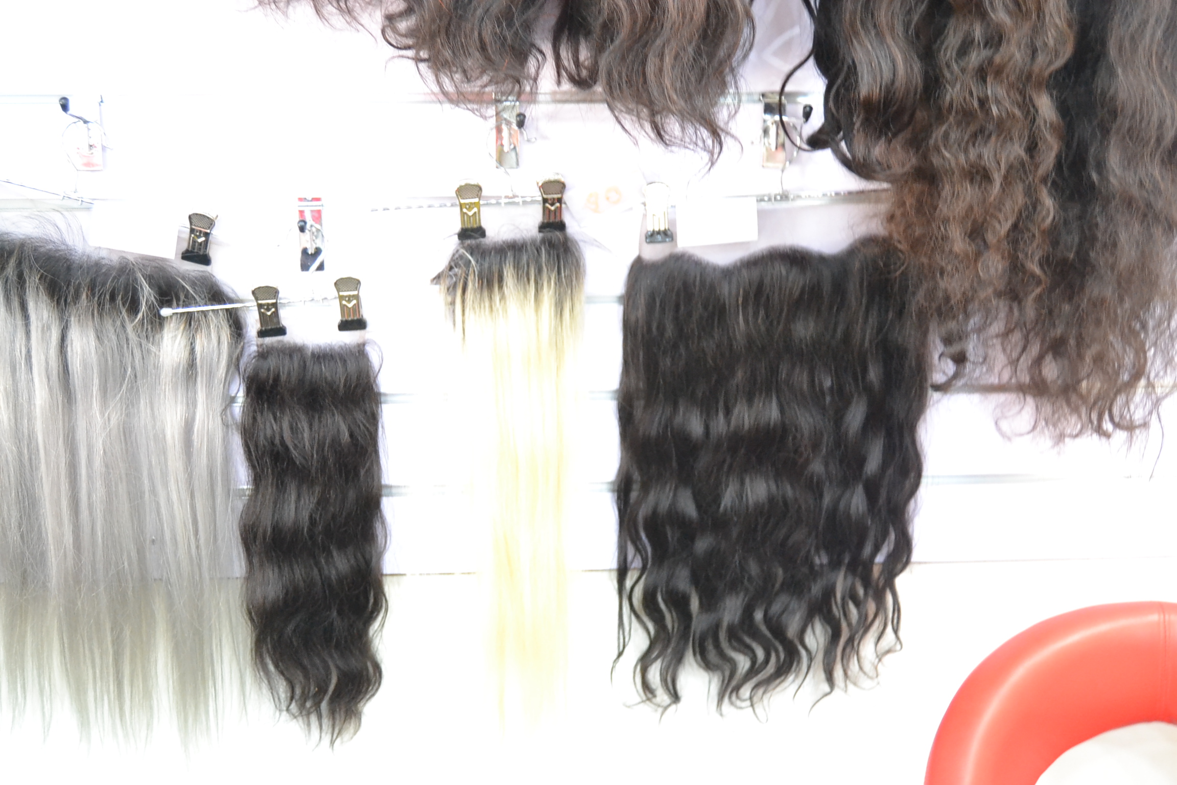 SPÉCIALE PROMO MAGAL TOUBA: TACO AFFRO DAKAR CASSE LES PRIX SUR LES CHEVEUX NATURELS.