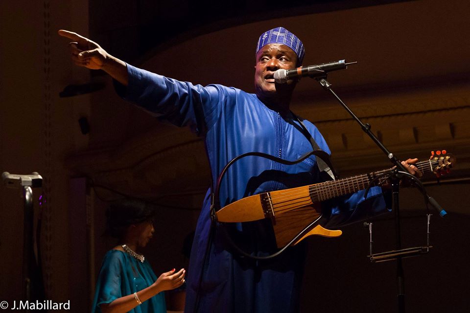 Ismael Lo  en concert ce 21 octobre à Institut Français de Dakar