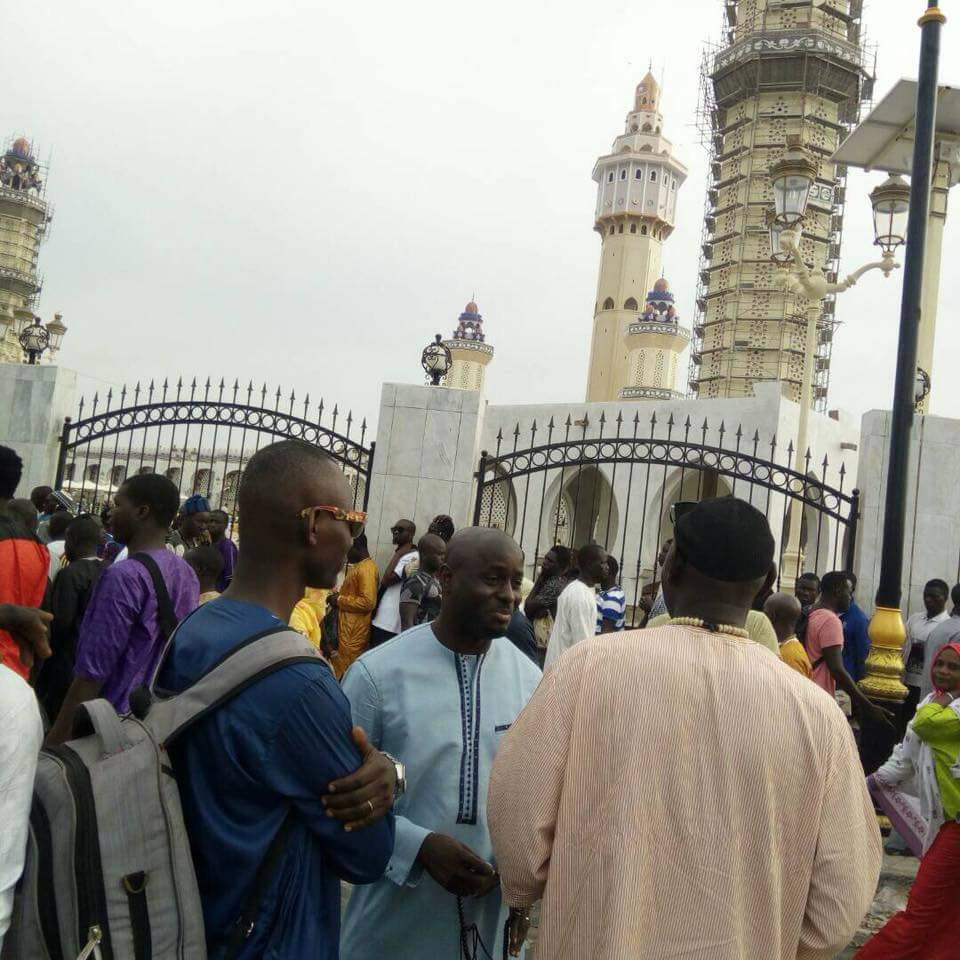 Thierno Bocoum à TOUBA pour recueillir des prières avec son...