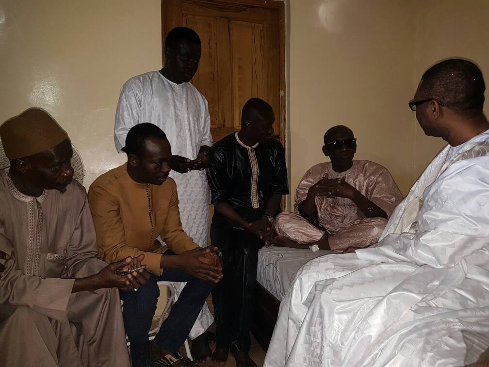 CONDÉLÉANCES: Youssou Ndour à Guinaw Rail chez son frére Pape Diouf.