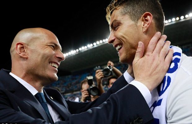 Real Madrid : Zinedine Zidane prend clairement position dans le dossier Cristiano Ronaldo
