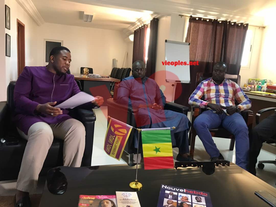 EXCLUSIFVIPEOPLES: Assane Ndiaye Baol production présente ses excuses chez Clédor Guéye le patron de BOSS organisateur du combat Ama Baldé Papa Sow.