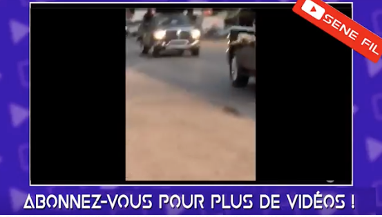 Vidéo – Macky Sall débarque en Gambie avec deux Rolls Royce
