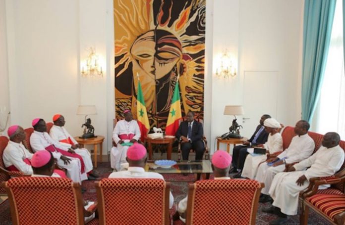Incroyables largesses à l’Église : Ce que Macky Sall fait pour Rome en un jour (enquête)