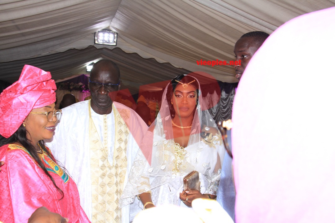 MARIAGE: Le fils de Serigne Mboup, PCA de la SAR Alioune Mboup s'est marié avec Marieme Gueye.