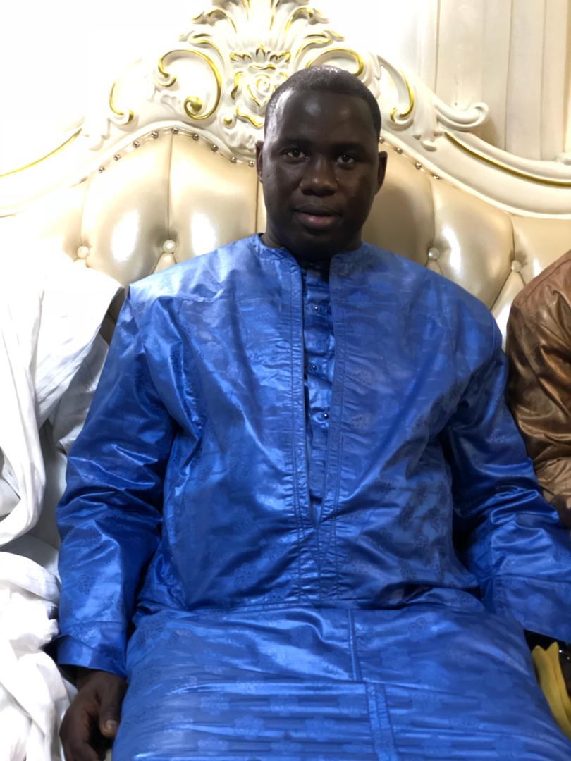 Magal Kazourajab, Serigne Abdourahmane Mbacké en compagnie de Bouba Ndour et Mara Dieng chez Abo le Khalife de Serigne Falilou.