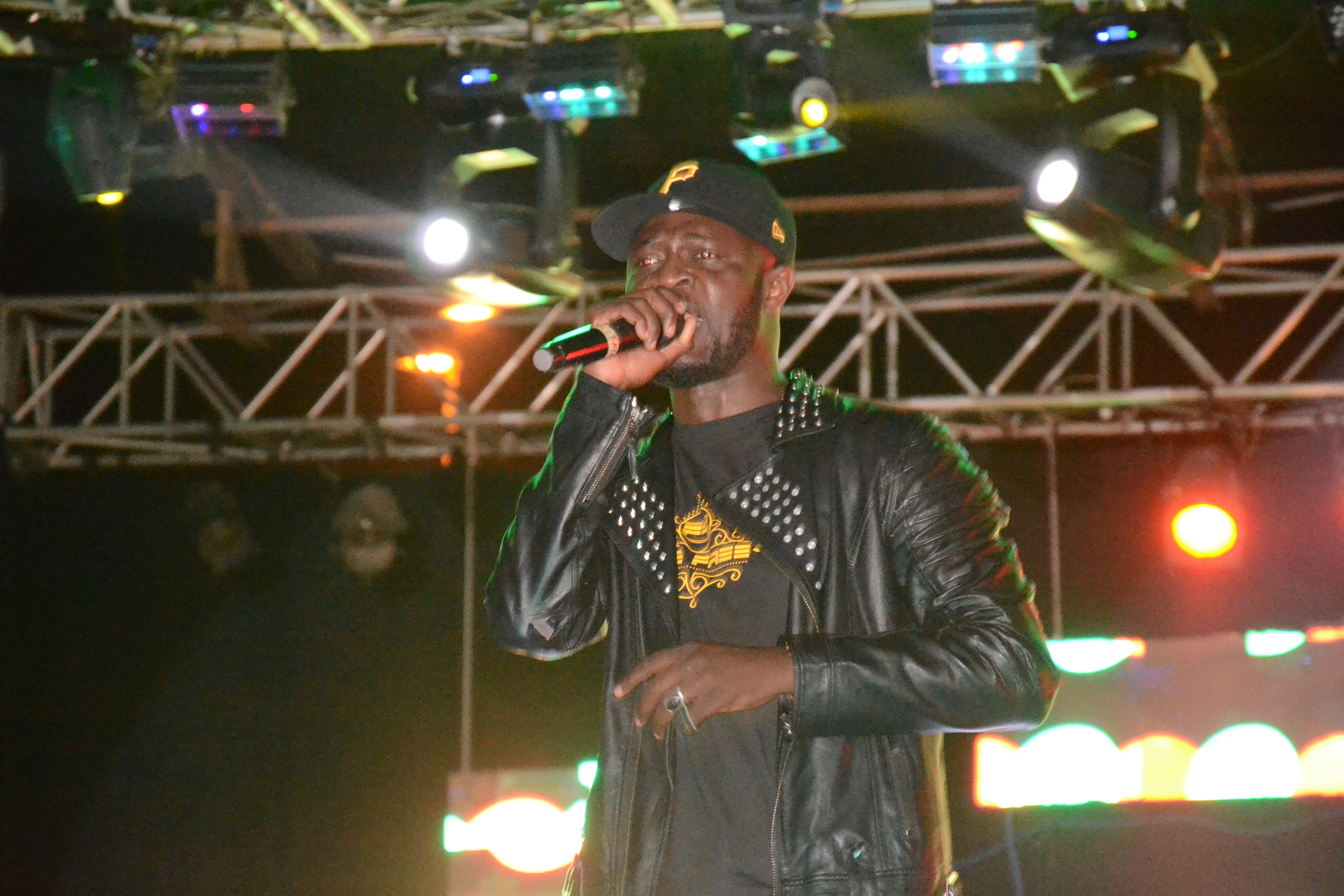 TEKNO en live au Monument de la renaissance: Les premières parties, FATA, OUZIN KEITA, MABO