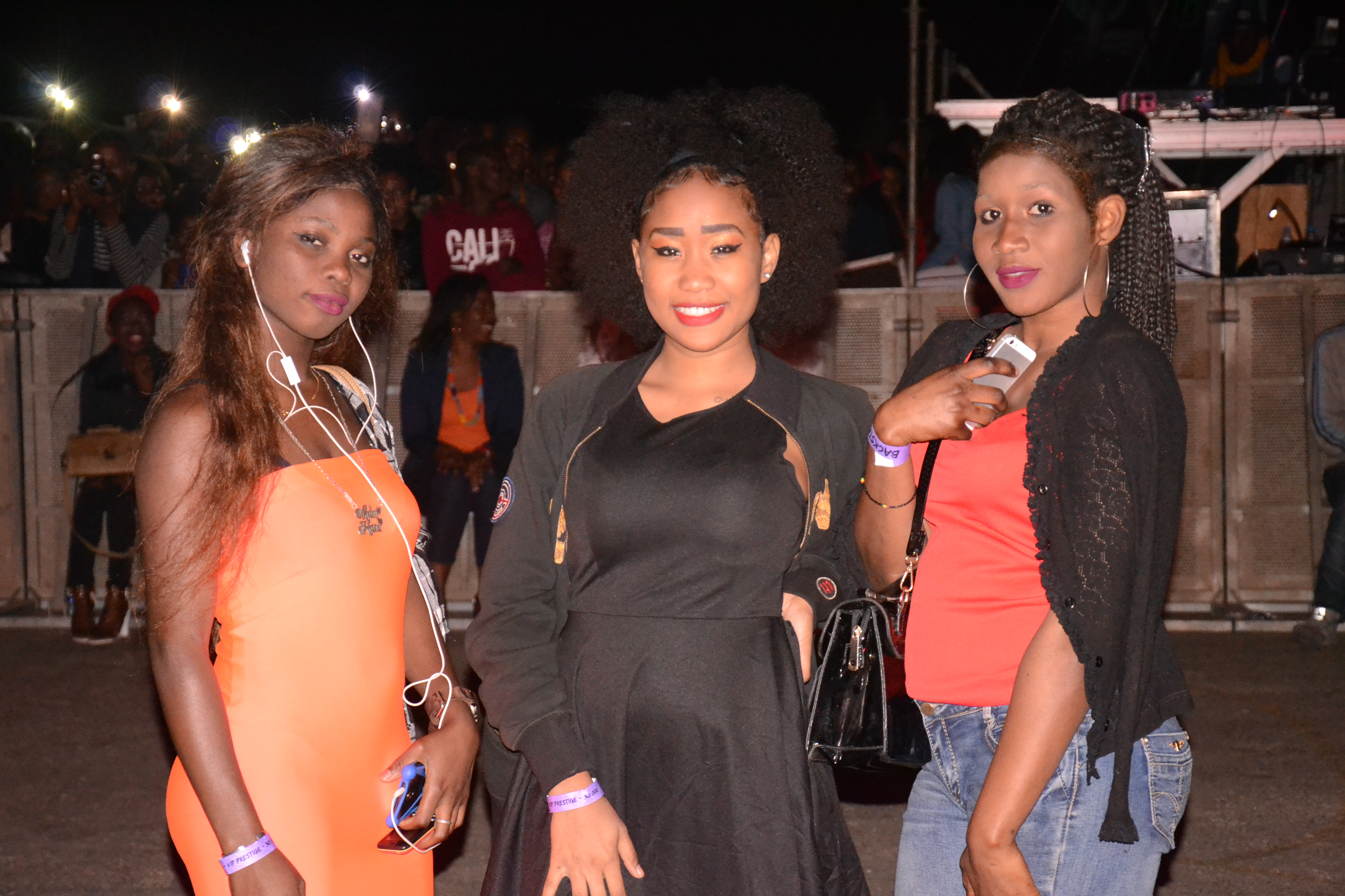 TEKNO en live au Monument de la renaissance: Les premières parties, FATA, OUZIN KEITA, MABO
