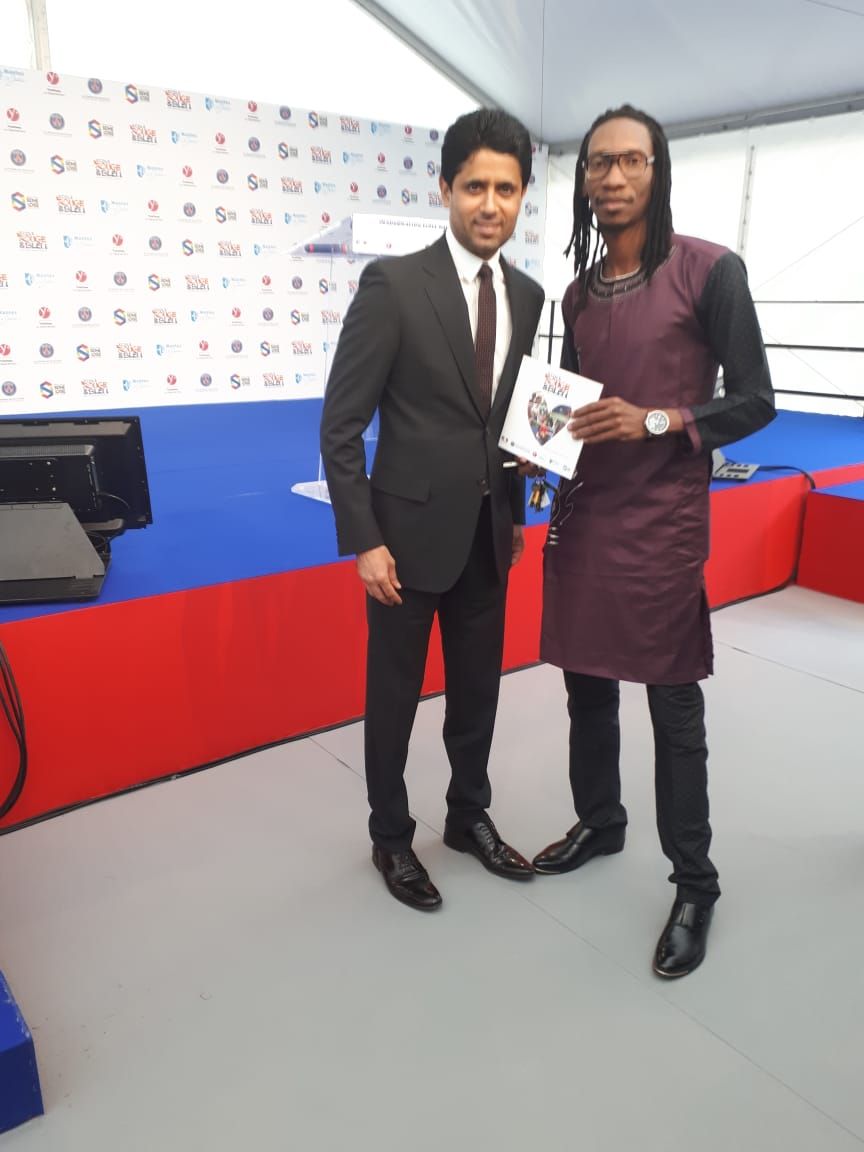 Inauguration de l'école Rouge et Bleu du PSG à Mantes La JOLIE.