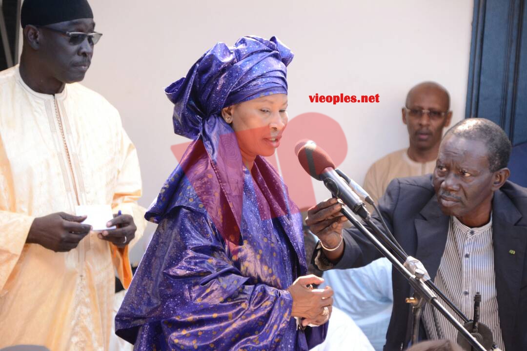 Levé du corps du bassiste du super étoile Habib Faye à l'hopital principal de Dakar: Le chef de l'Etat Macky Sall et le monde de la culture lui on rendu un dernier hommage.