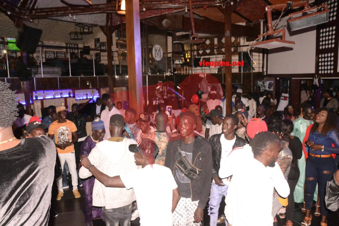 Explosive la soirée de Baye Ousmane et le " Balamaissa" au Five  ce 30 avril. En images