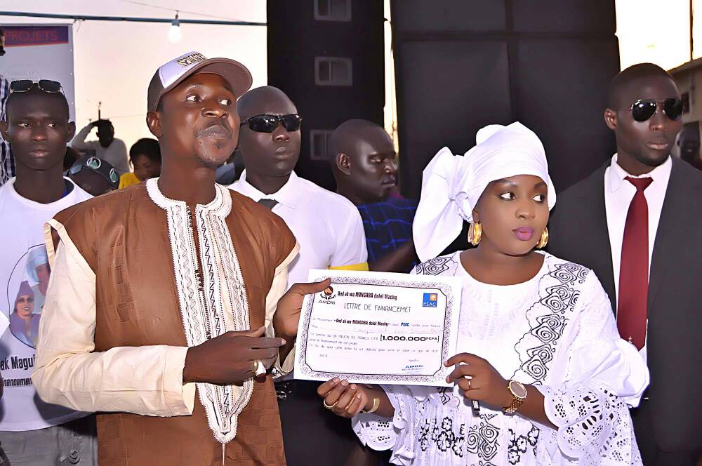 AND AK WA MANGARA DOLEL MACKY de Maguy Mangara réussit le pari de la mobilisation à Diourbel.