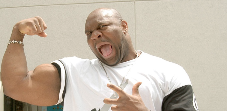 Vidéos : Découvrez Bob Sapp, le nouvel adversaire de Bombardier en MMA