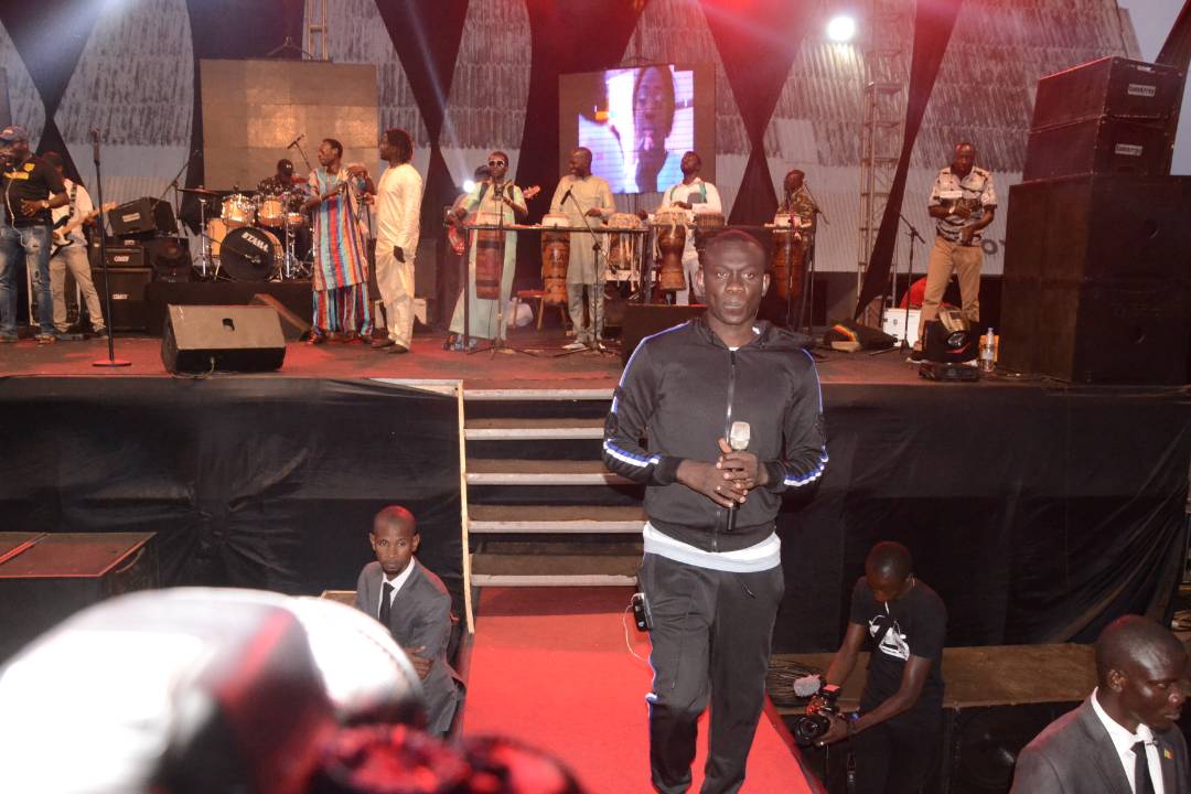 MEGA ENJOY DE PAPE DIOUF AU CICES: Voici les premières images de la soirée.