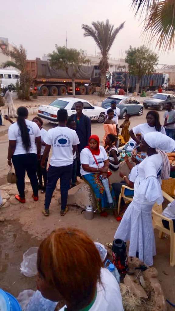 Le fils de Rusfisque GO Ndiaye oeuvre dans le social dans sa ville natale avec des NDOGOUen ce mois béni.