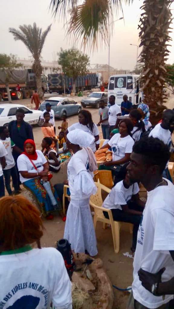 Le fils de Rusfisque GO Ndiaye oeuvre dans le social dans sa ville natale avec des NDOGOUen ce mois béni.