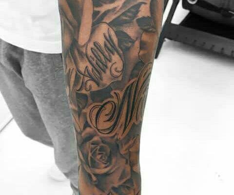 Noah, Fils de Khalilou Fadiga , montre son dernier tatouage dédie à sa petite sœur Naoel et …