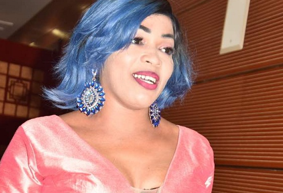 Oumou Sow Sagnsé Sénégalaises lui va à merveille, 05 Photos à couper le souffle »