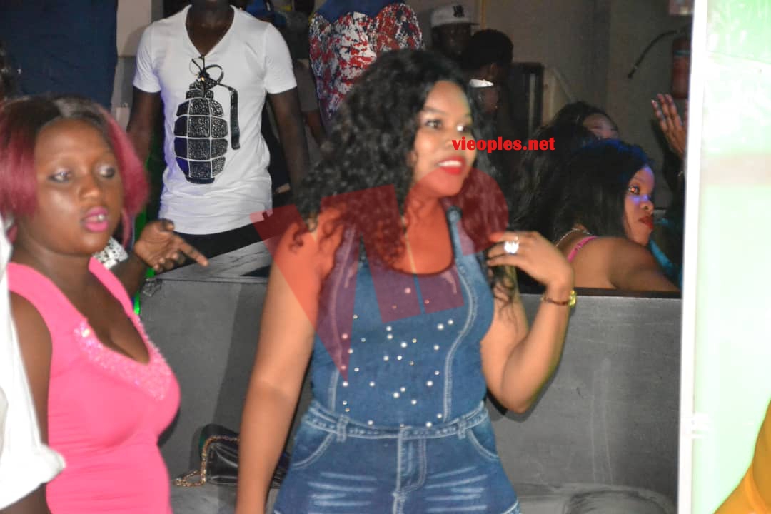 74 IMAGES: La jet-set Dakaroise à l'assaut du Saraba avec un Pape Diouf décisif pour le 13 octobre à Accor Hotel Arena Paris Bercy.