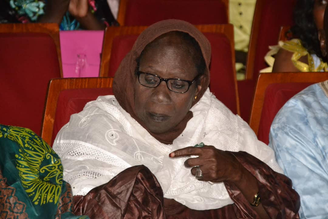 HOMMAGE A MADIODIO GNINGUE: Le Sorano a rendu à César ce qui lui appartient avec l'ensemble lyrique traditionel.