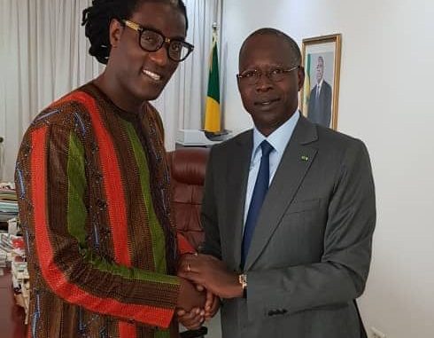 Pour avoir chanté les réalisations de Macky Sall, Mame Gor en audience chez le PM