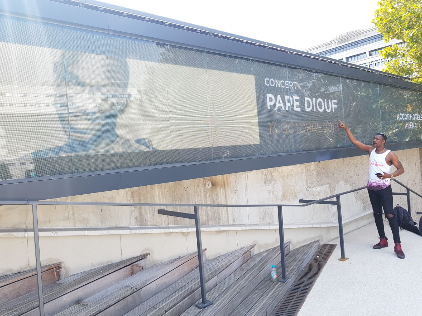 JOUR J - 85: En direct de Accor Hotel Arena Paris Bercy avec Pape Diouf et la génération Consciente, Tange lance le Défi à Paris. REGARDEZ