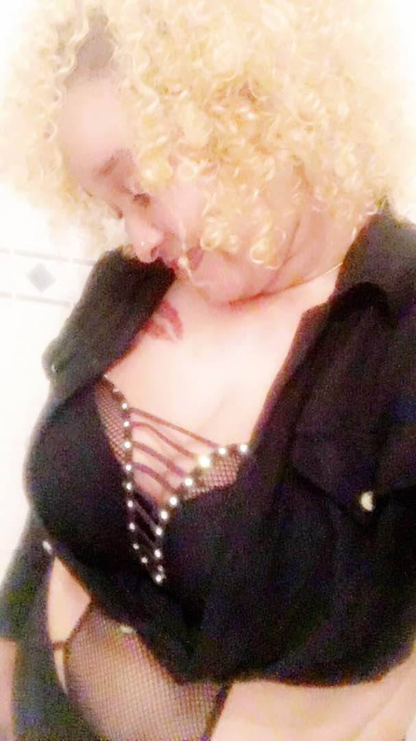 Quand Aichana Aidara croque la vie belle vie, elle ne se soucie de rien;