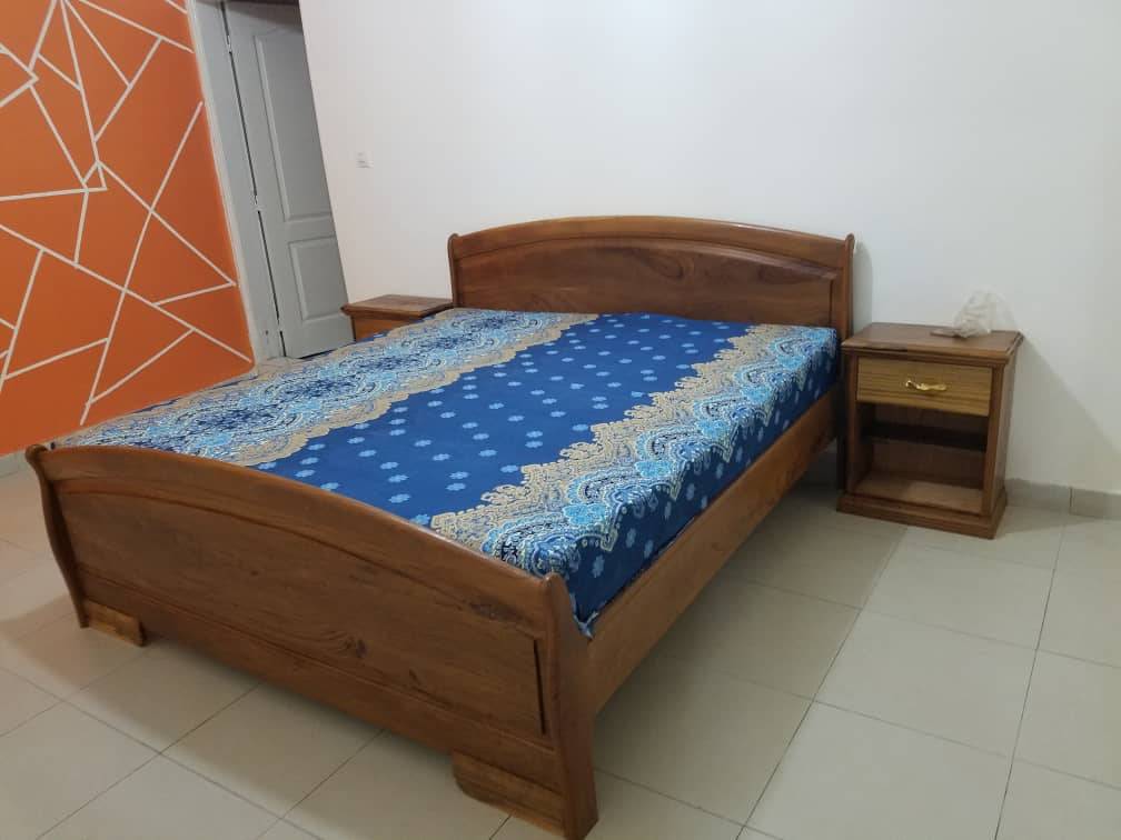 Louez votre appartement meublé calme et sécurisé à Ouest Foire: TEL 77 55676 87