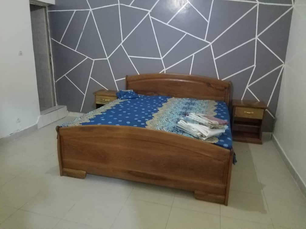 Louez votre appartement meublé calme et sécurisé à Ouest Foire: TEL 77 55676 87