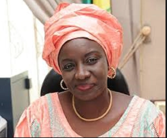 Aminata Touré avertit l’opposition : « Maintenant, on va savoir qui est capable de recueillir le parrainage des Sénégalais »